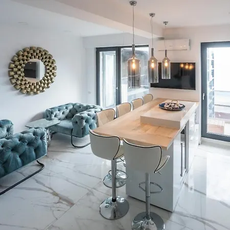 Luxury Marina View Building Stefan *