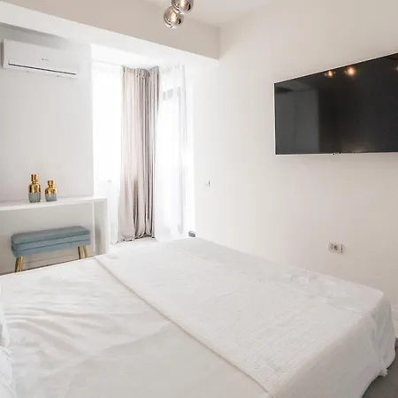 Апартаменты Luxury Marina View Building Stefan Нэводари
