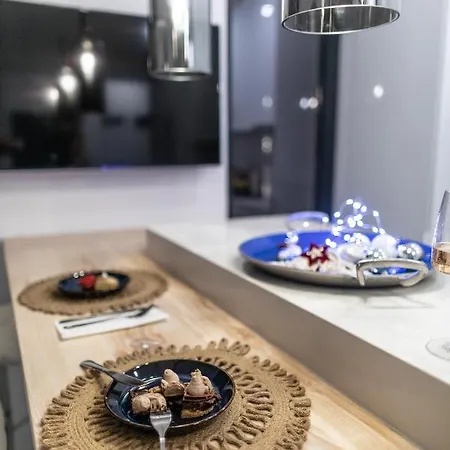 Luxury Marina View Building Stefan Апартаменты *